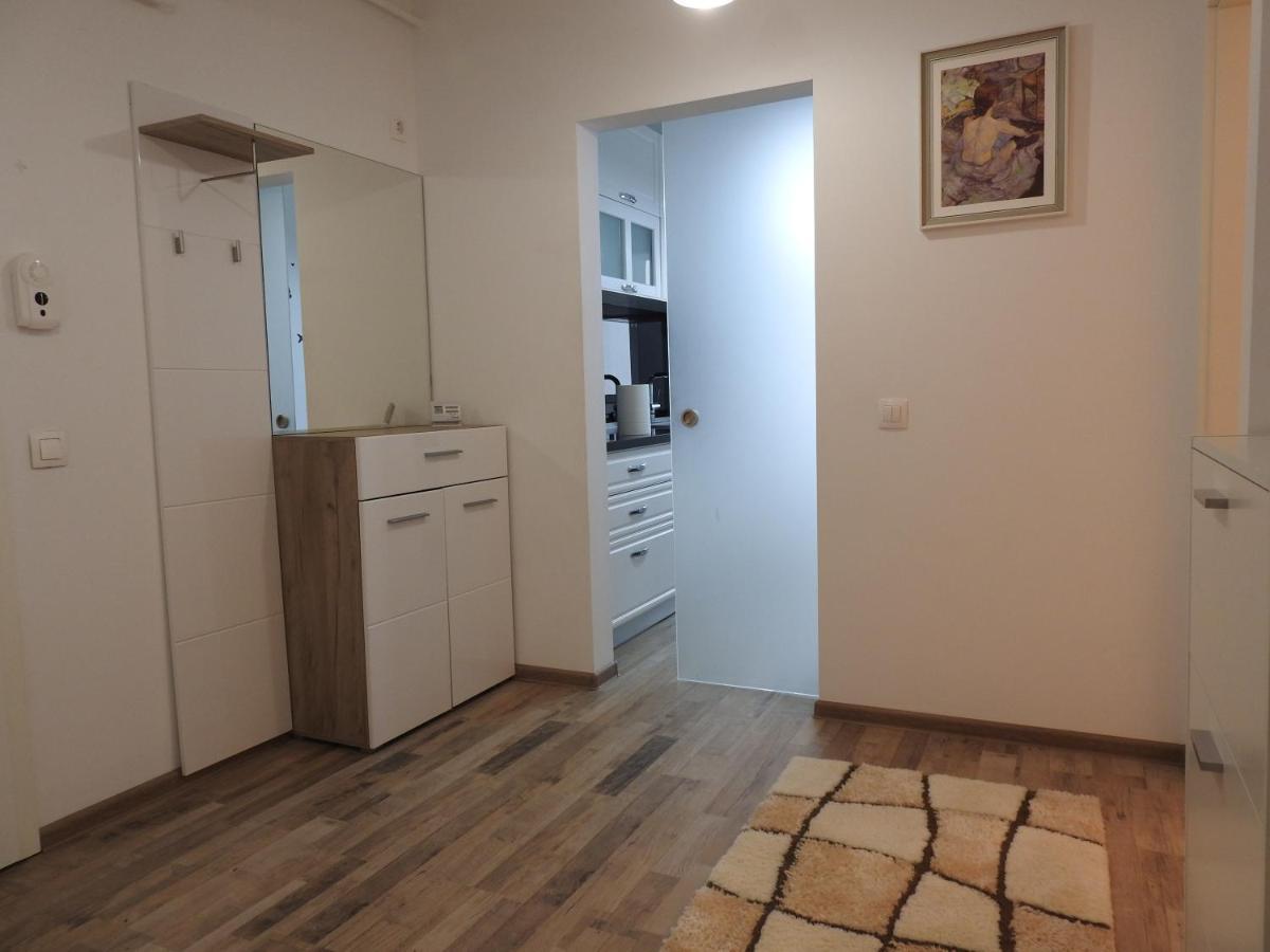 Trust Apartaments 2 Brasov Ngoại thất bức ảnh